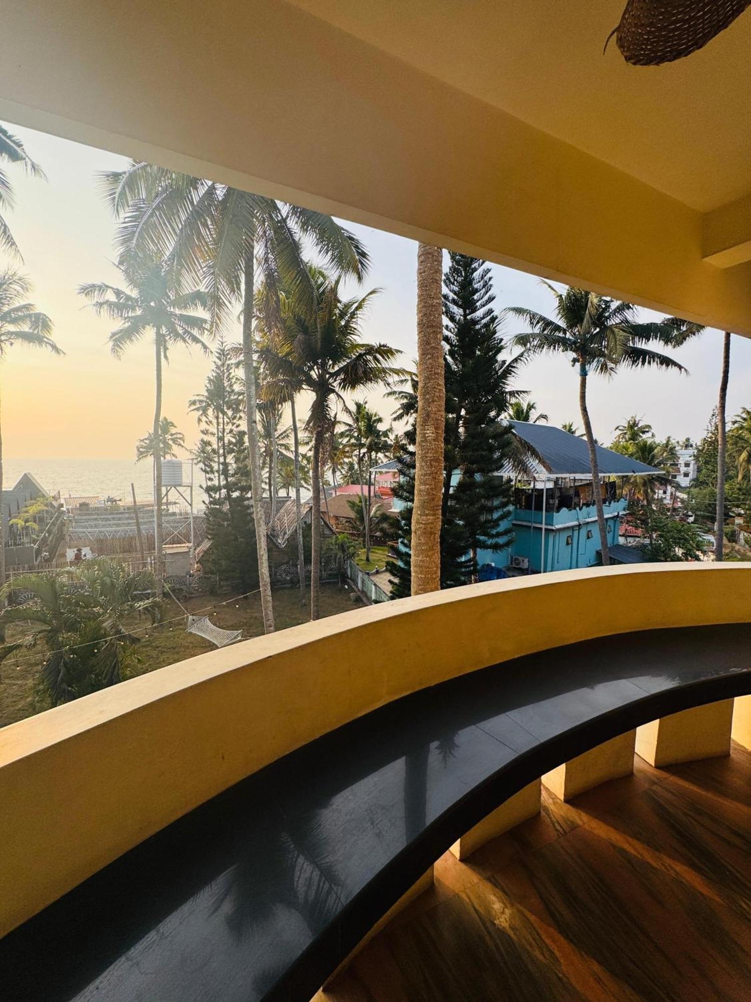 Beach View Balcony Resort By Hello Varkala Exteriör bild
