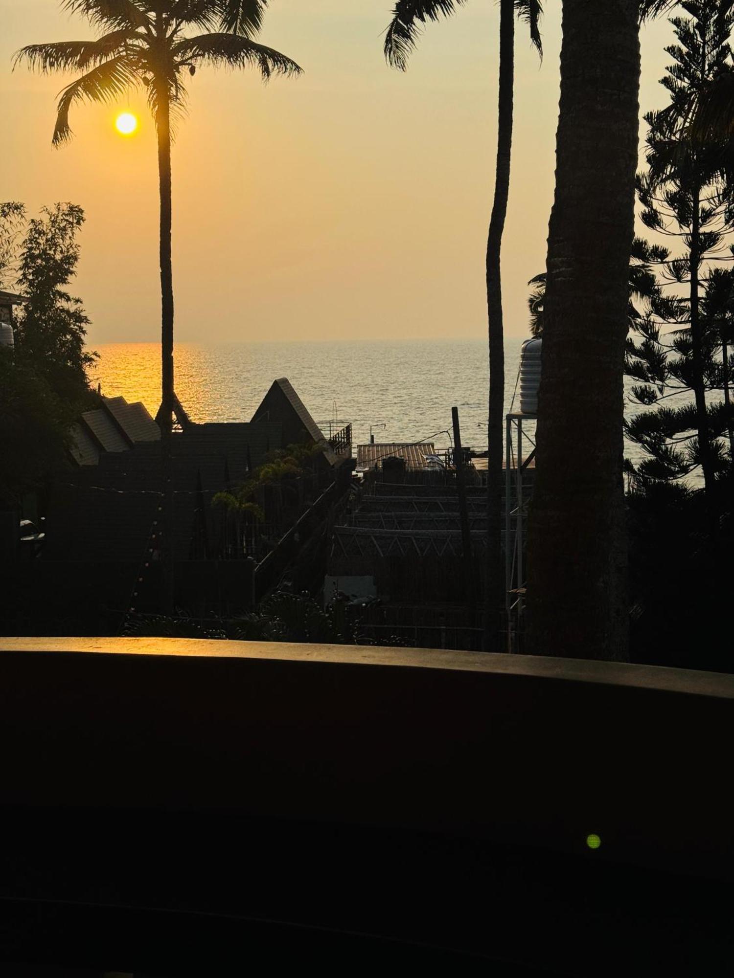Beach View Balcony Resort By Hello Varkala Exteriör bild