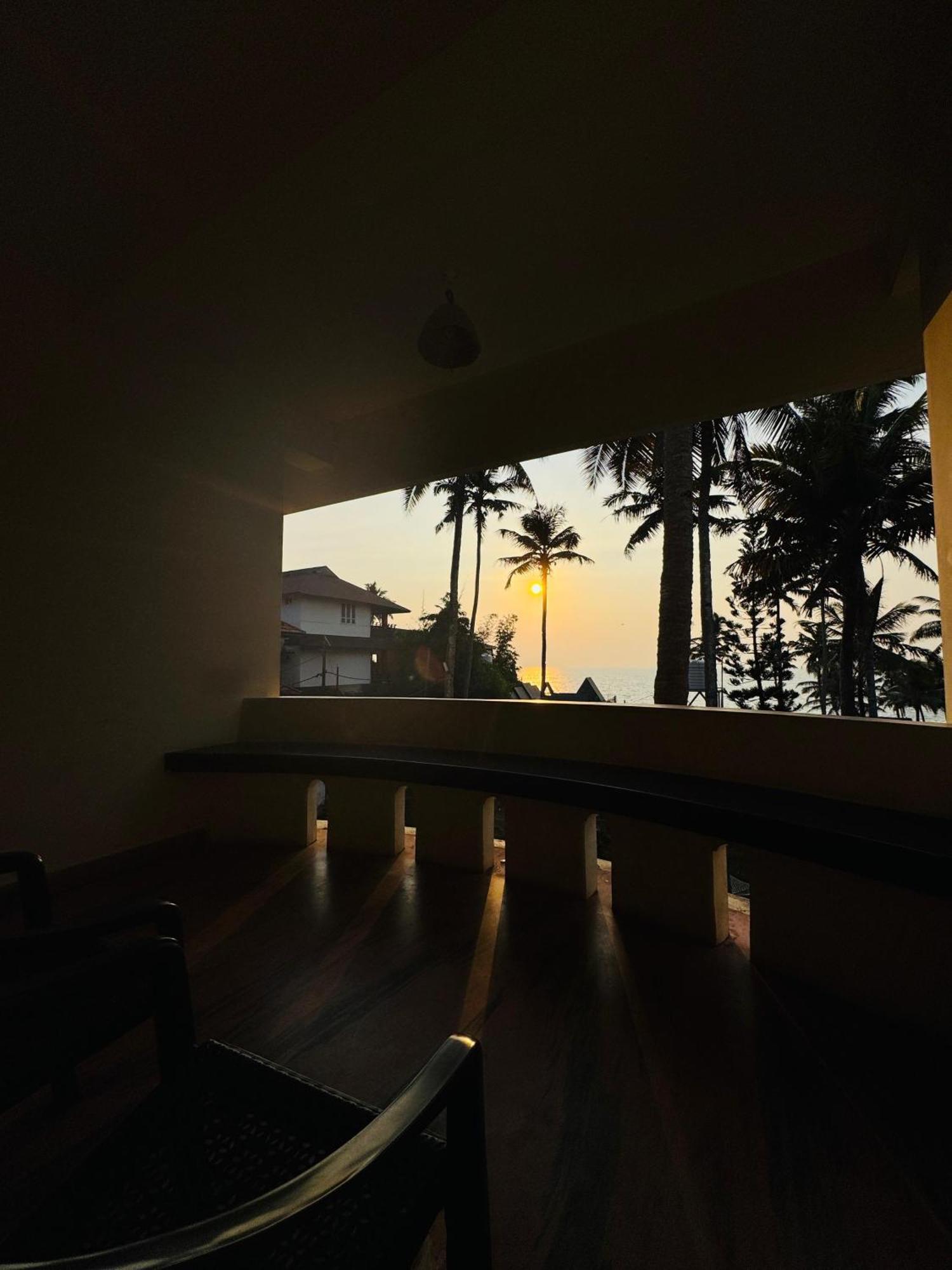 Beach View Balcony Resort By Hello Varkala Exteriör bild